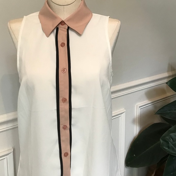 Sleeveless button down top - Picture 3 of 6